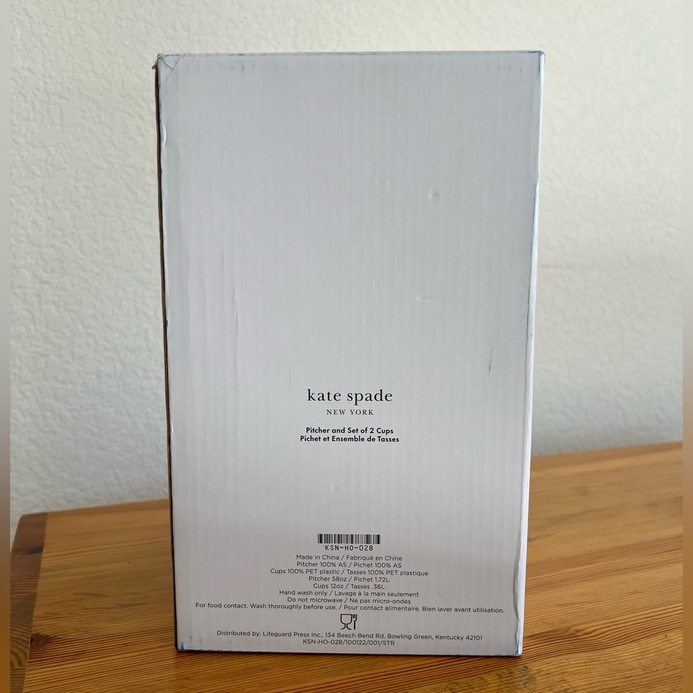 Kate Spade Lemon Pitcher and Set of 2 Cups - Picture 5 of 8